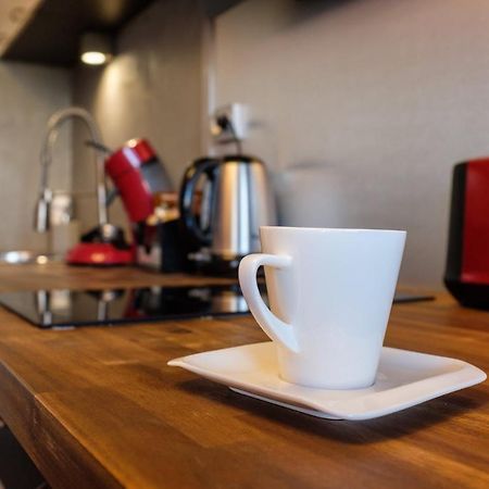 Adsweet Apartment Еперне Екстериор снимка