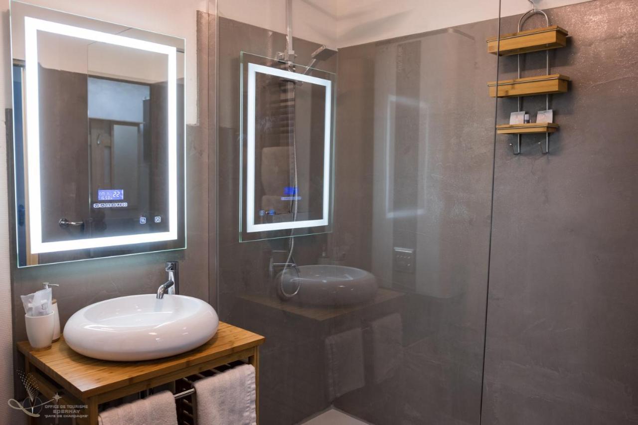 Adsweet Apartment Еперне Екстериор снимка