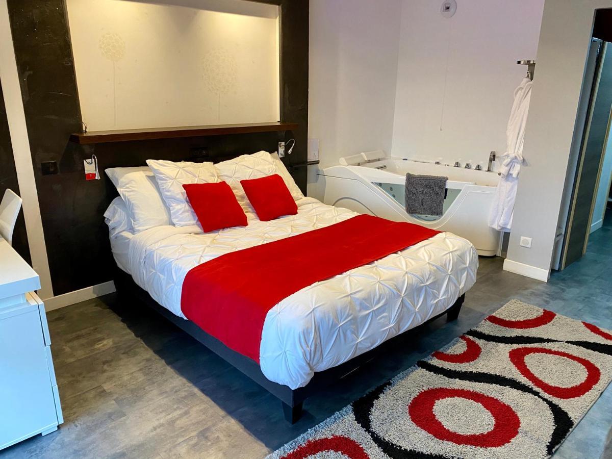 Adsweet Apartment Еперне Екстериор снимка