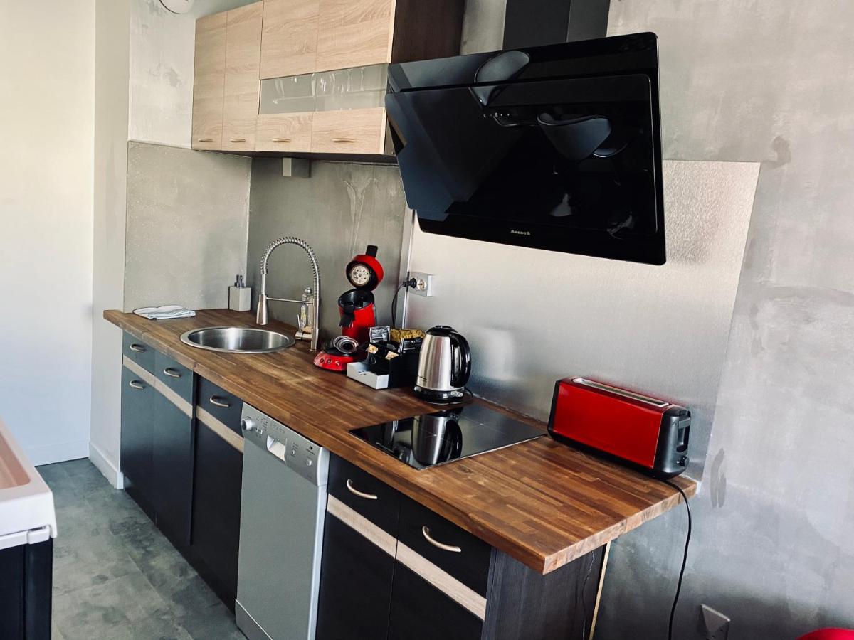 Adsweet Apartment Еперне Екстериор снимка